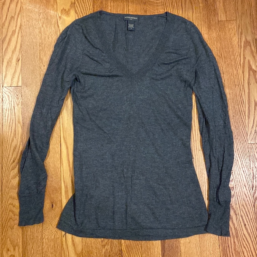 Long sleeve light sweater